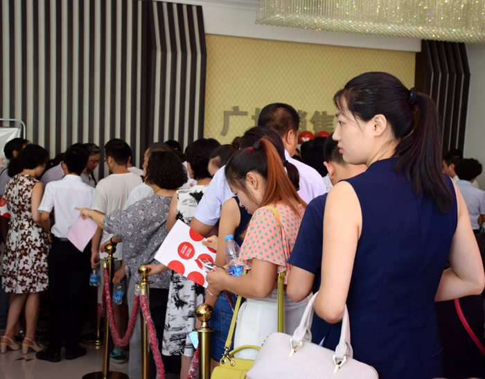 喜報(bào)！捷報(bào)！一經(jīng)推出即成隴南商業(yè)傳奇！