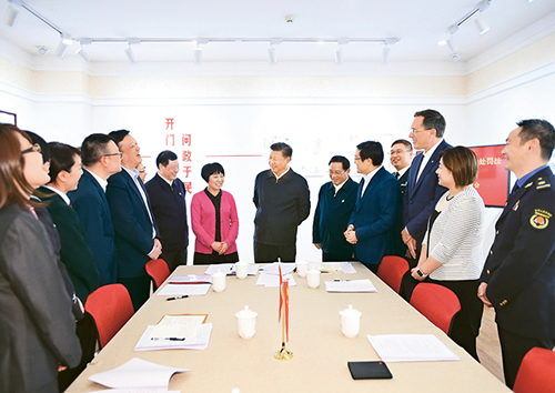 習(xí)近平：堅(jiān)持、完善和發(fā)展中國特色社會(huì)主義國家制度 與法律制度