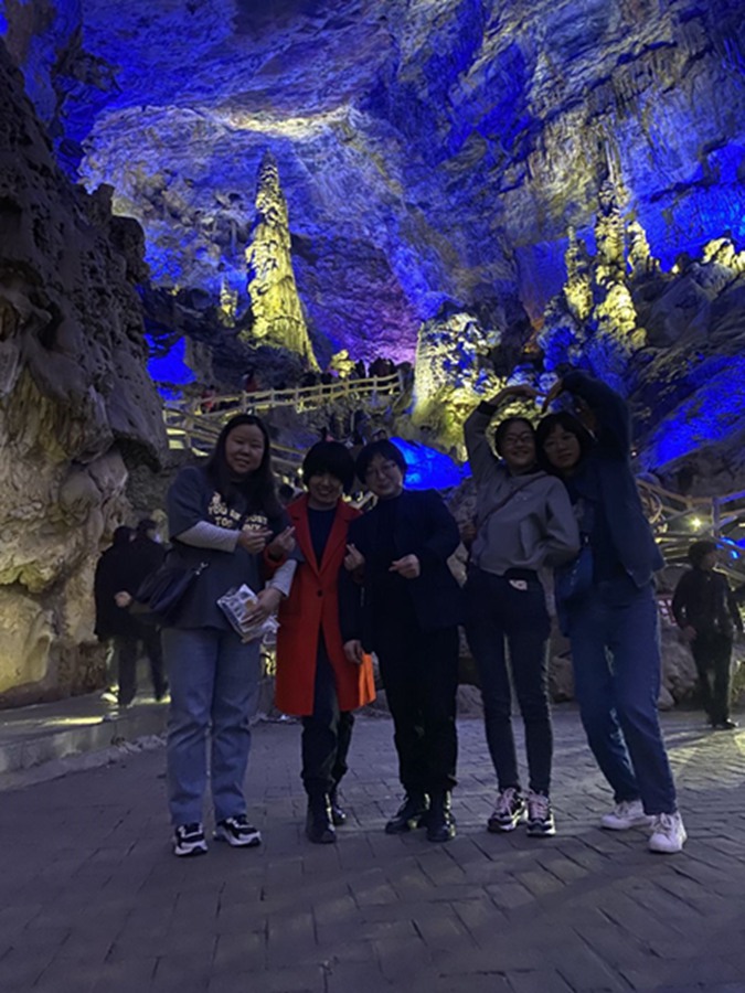 擁抱春天，不負(fù)春光——市龍江集團(tuán)歡慶“三?八”國(guó)際勞動(dòng)?jì)D女節(jié)